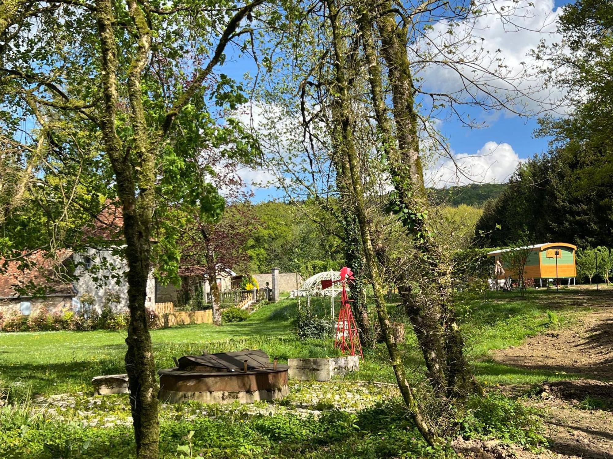 QuingeyLa Roulotte Deluxe De Malpas住宿加早餐旅馆 外观 照片
